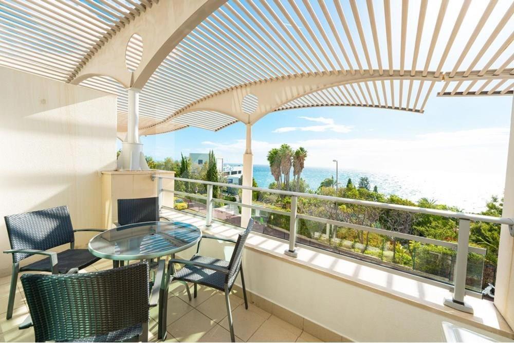 Oceanside Terrace Apartment By Holiday Rental Madeira Funchal  Zewnętrze zdjęcie